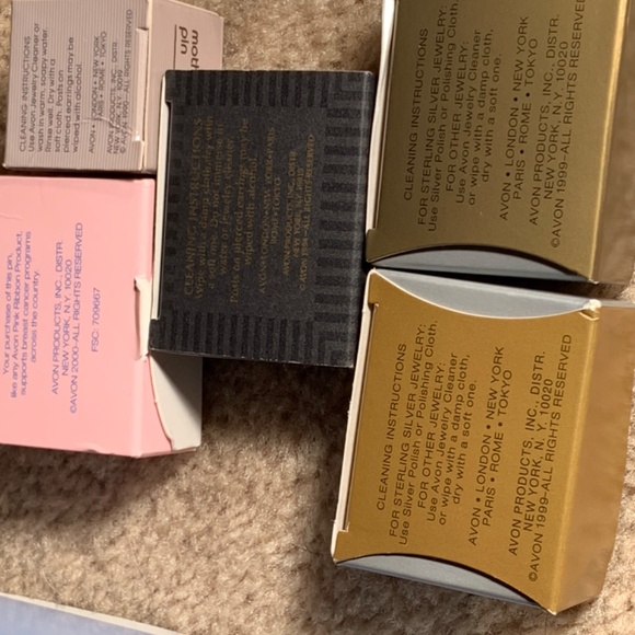 Lot of 19:Avon Stick Pins.  New In Box.  1994-2004 - Picture 5 of 6